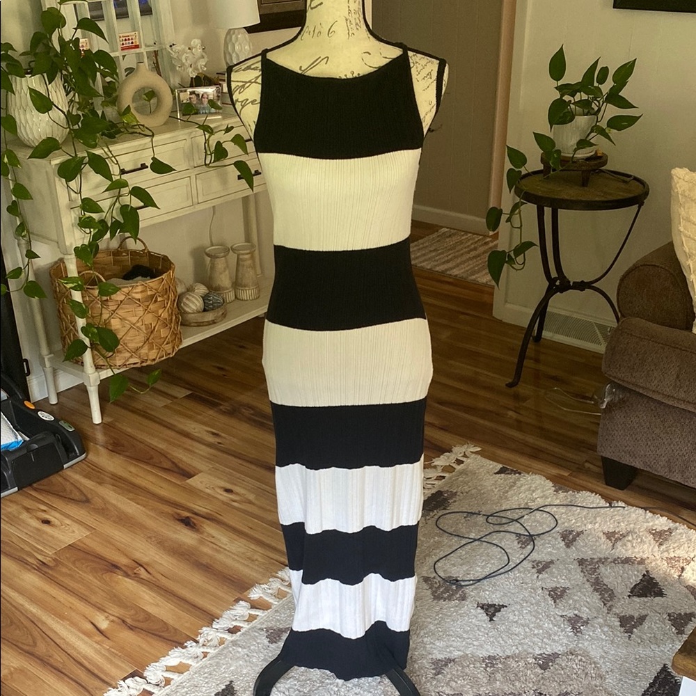 Abercrombie & Fitch Black and White Striped Maxi Dress
